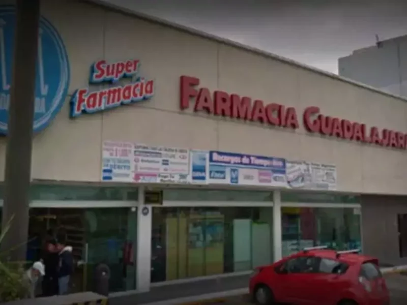 Hombre muere de un infarto en una Farmacia Guadalajara.