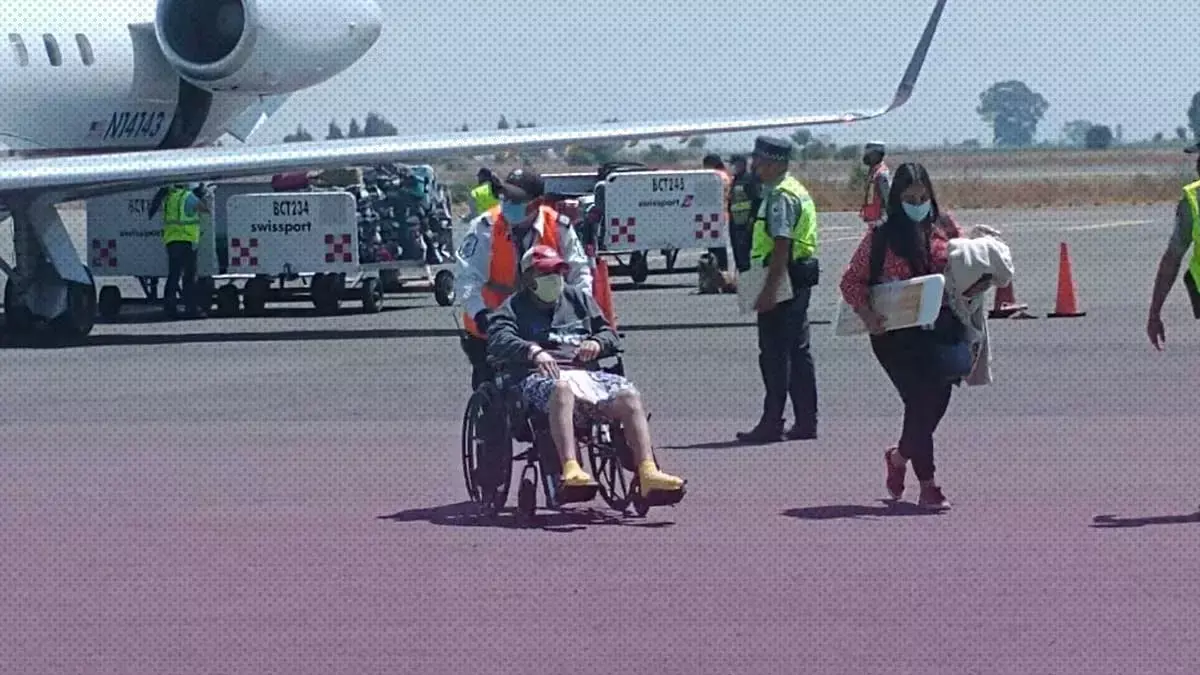 Trasladan a poblano de Houston a Cuetzalan.