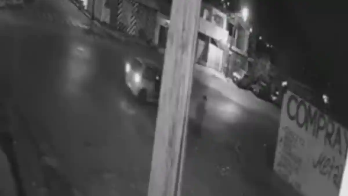 Dos hombres intentaron levantar a una mujer en Nuevo León.