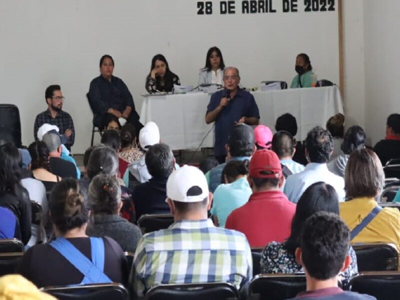 José Luis Márquez sostiene reunión con ambulantes