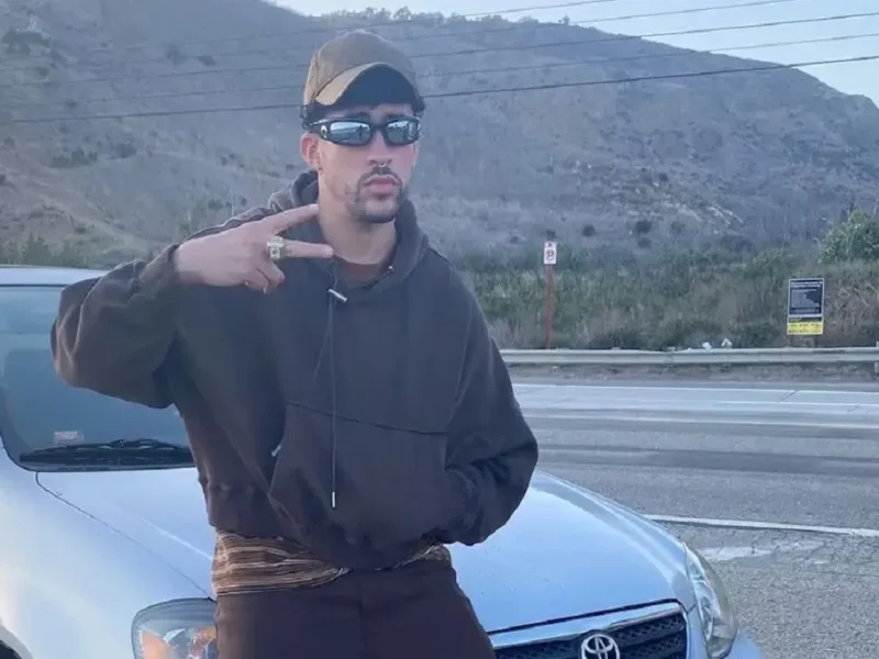 Bad Bunny sufre accidente durante su concierto