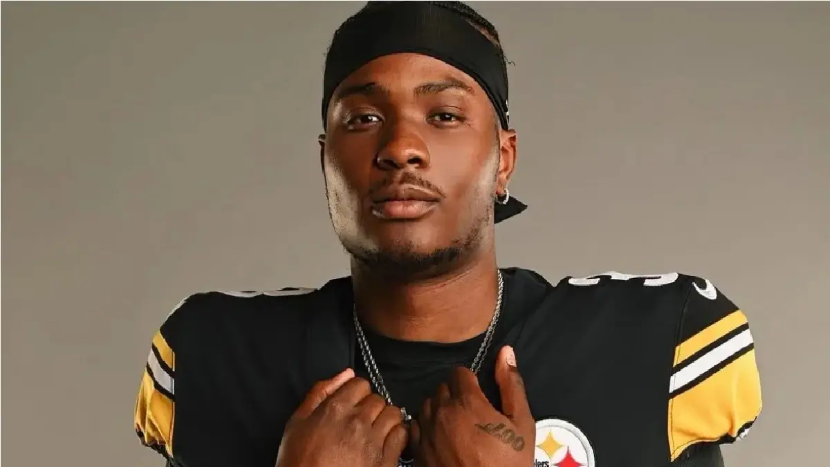 Quarterback de los Steelers muere a los 24 años