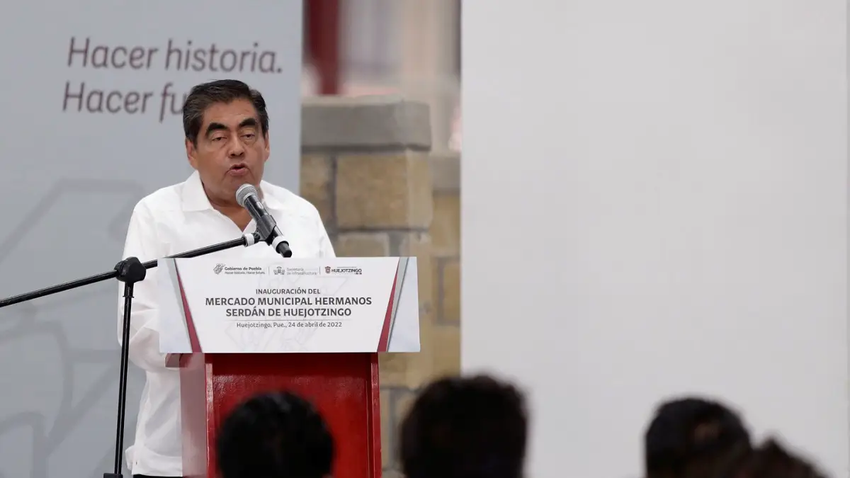 Barbosa repartirá 375 mdp entre 75 municipios de Puebla