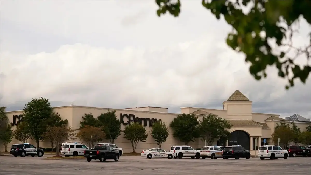 Ataque armado en centro comercial de EU deja 12 heridos