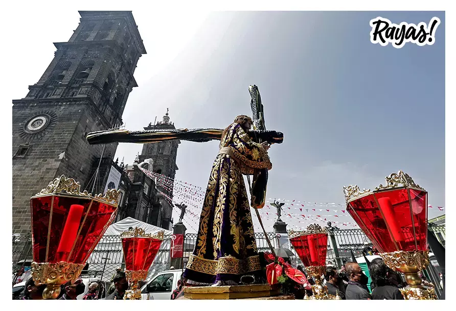 Procesión del Viernes Santo en Puebla.