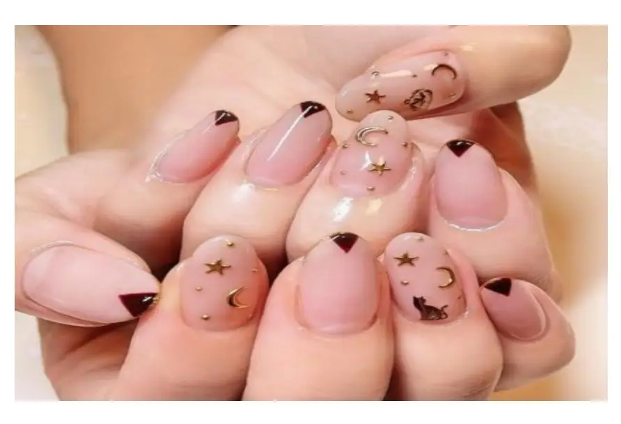 Uñas de colores minimalistas