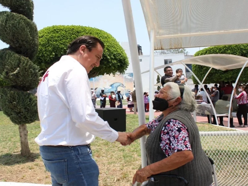 dos mil despensas adultos mayores en Tecamachalco