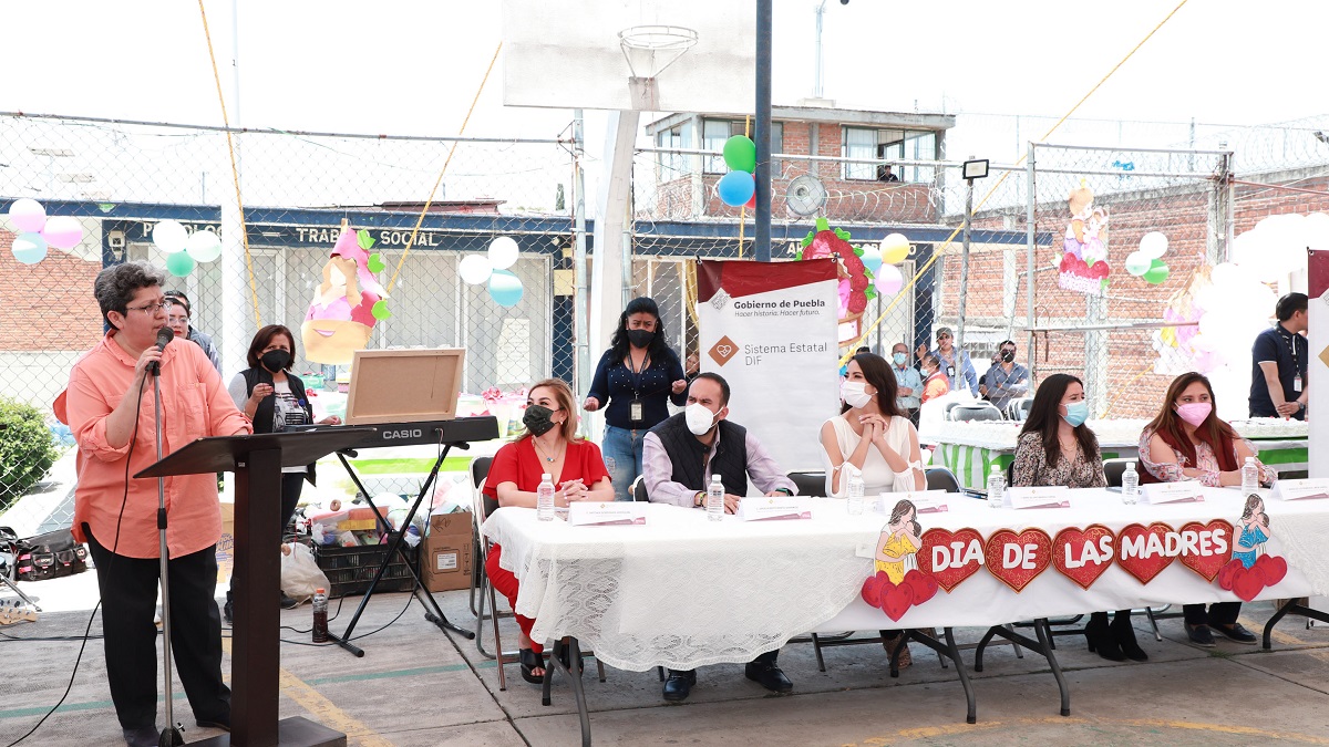 Celebra SEDIF “Día de las Madres” a internas del penal de San Miguel