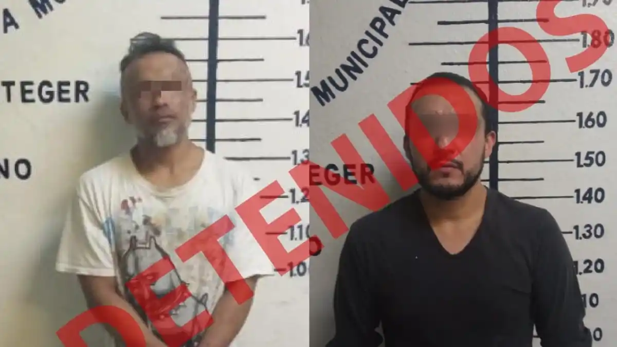 Policías de San Pedro Cholula detienen a narcomenudistas.