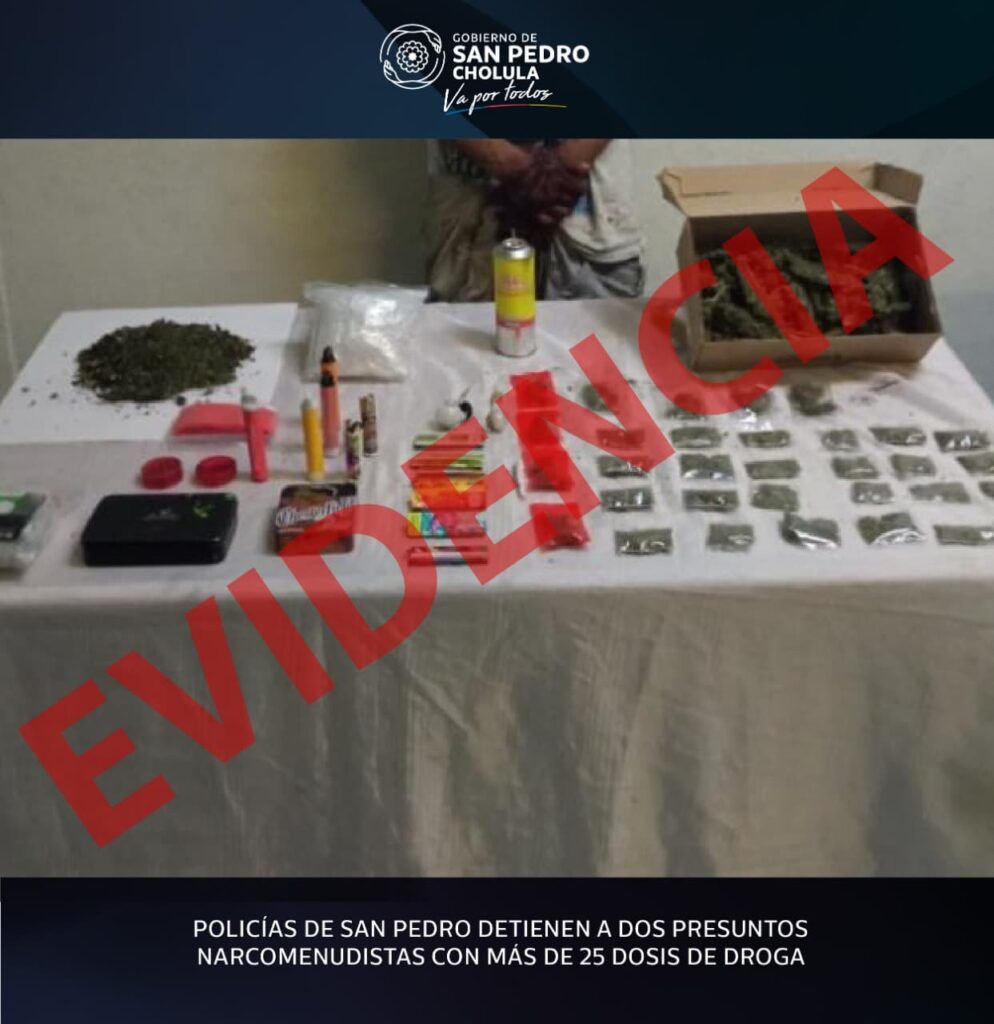 Los sujetos tenían 17 paquetes con marihuana.