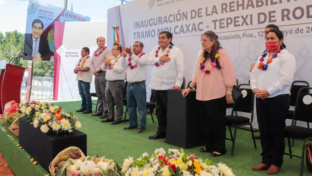 Gobiernos de la 4t desarrollan acciones en beneficio del pueblo.