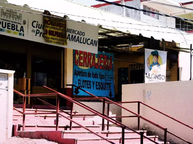 Locatarios del mercado Amalucan.