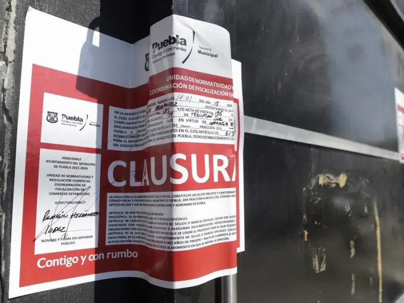 Clausuran restaurante en Puebla.