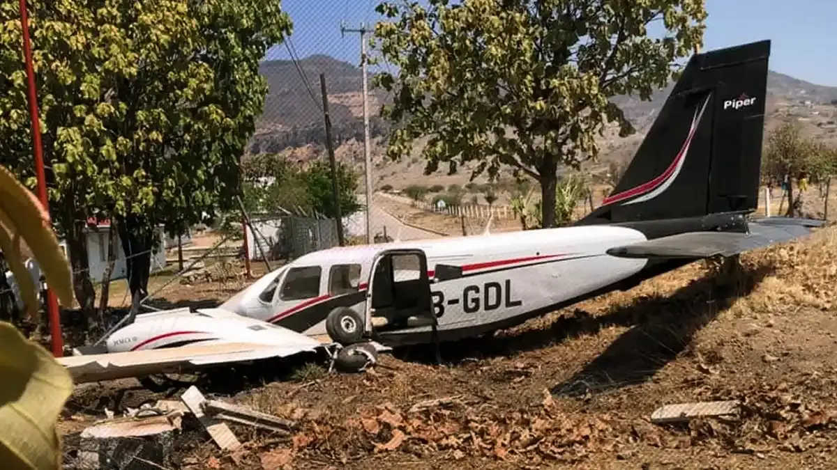 Avioneta en la que viajaba Geraldine Ponce, presidenta municipal de Tepic, sufre accidente