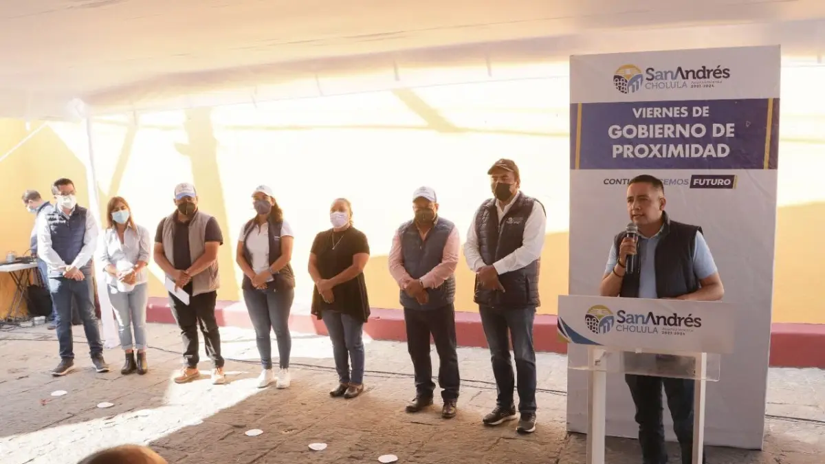 Ayuntamiento de San Andrés Cholula lleva los servicios municipales a San Francisco Acatepec