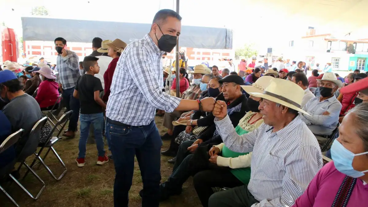 Entrega Mundo Tlatehui Fertilizantes y Semillas a 800 Productoras y Productores del Campo Sanandreseño