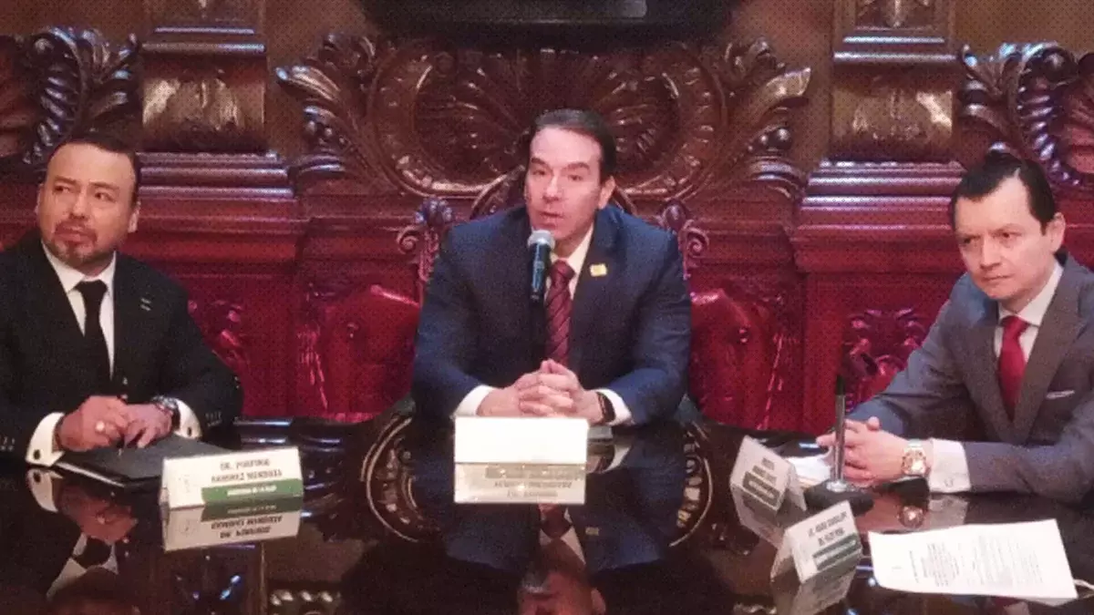 Porfirio Ramírez firma convenio con la Libre de Derecho