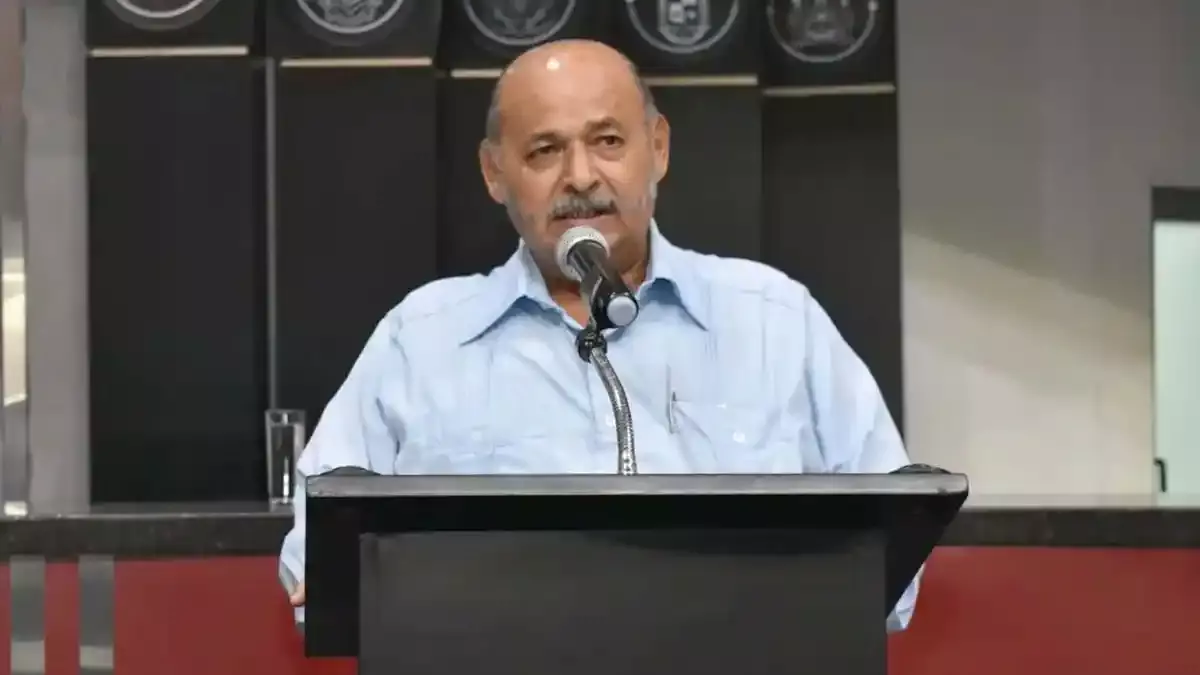 Roberto Chapula, diputado local de Colima.