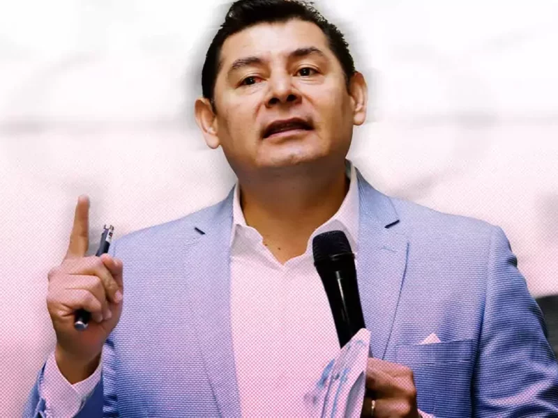 Senador de Morena denuncia por extorsión al director de Cambio