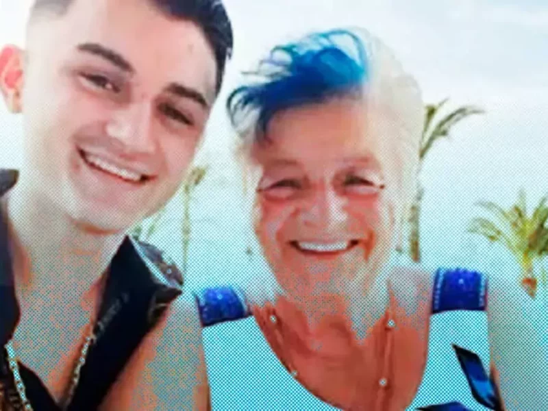 Tiktoker italiano de 19 años se casa con una mujer de 76.