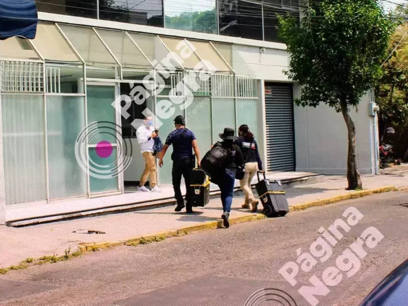 Agente ministerial dispara accidentalmente contra su compañero en Puebla.