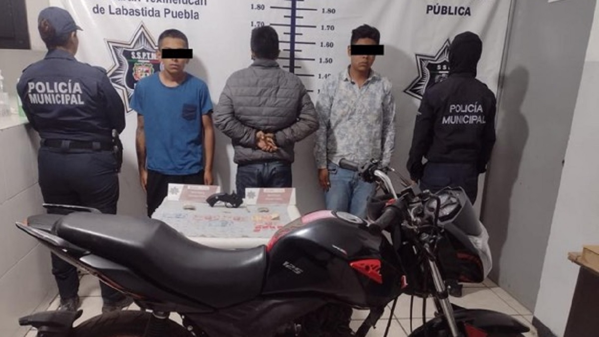 Tránsito municipal  de Texmelucan recuperó motocicleta con reporte de robo