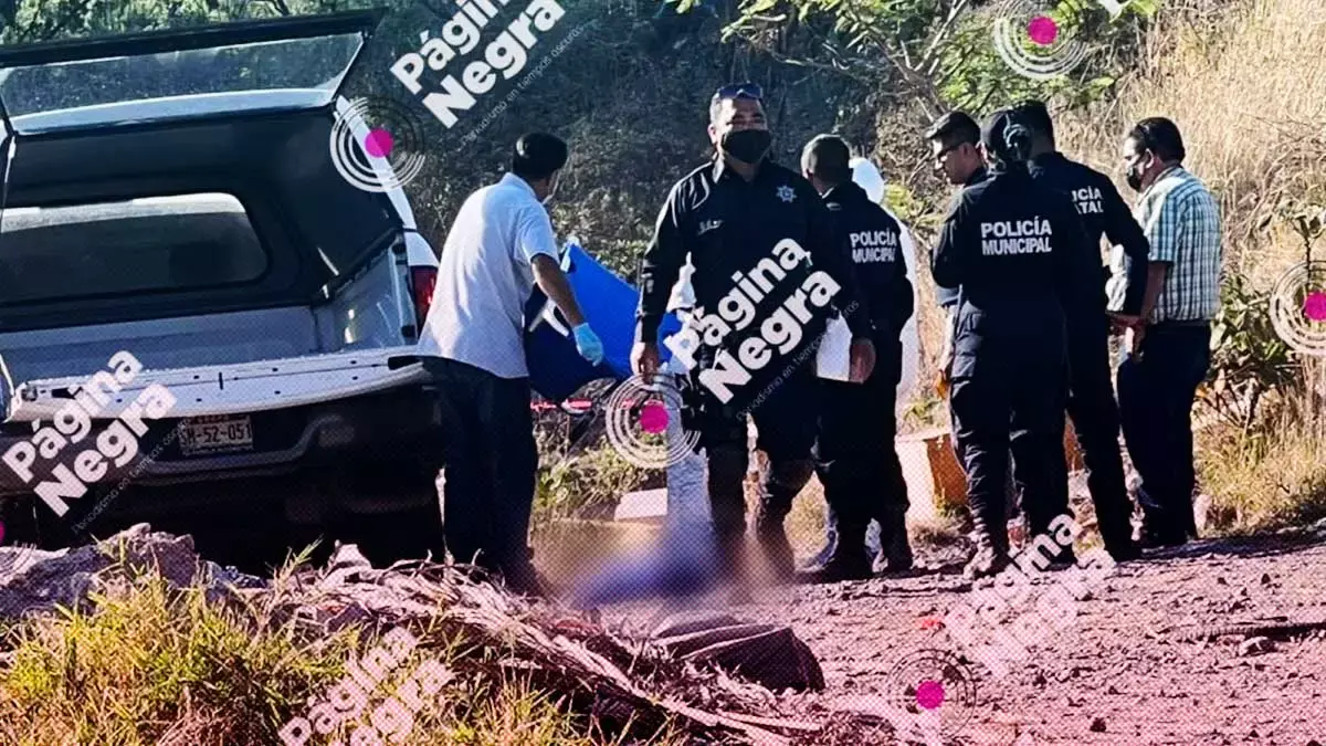 Cadáver embolsado de un hombre fue encontrado en Santa Isabel Cholula.