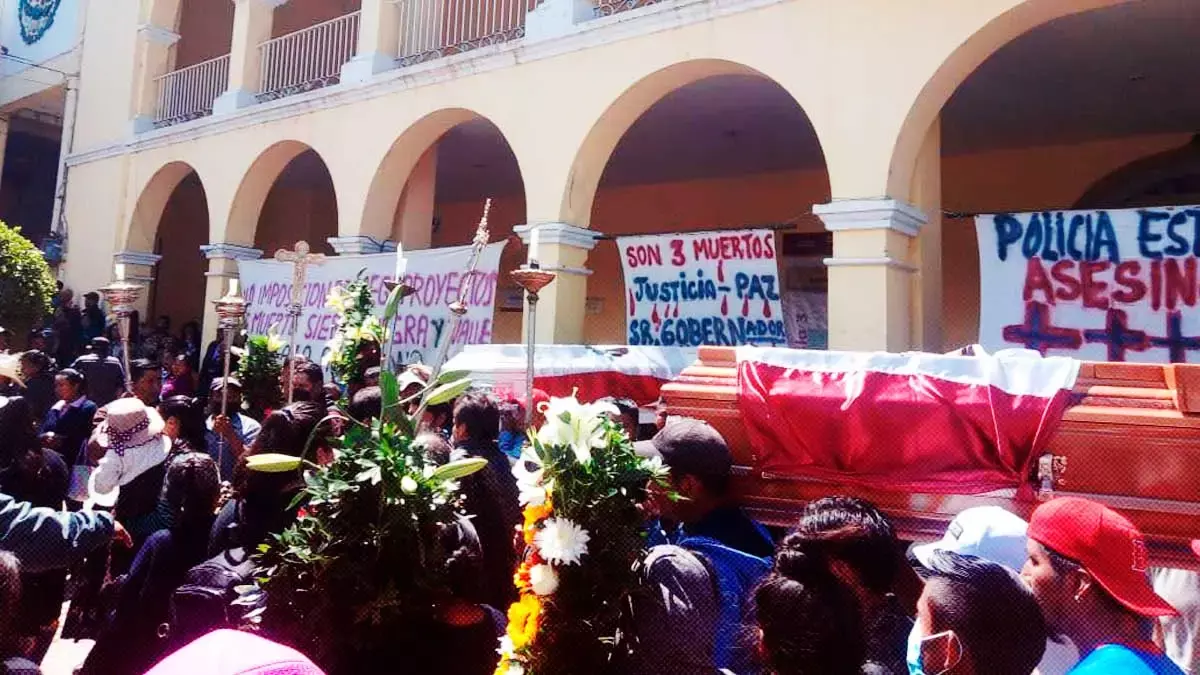 Funeral en Coyomeapan.