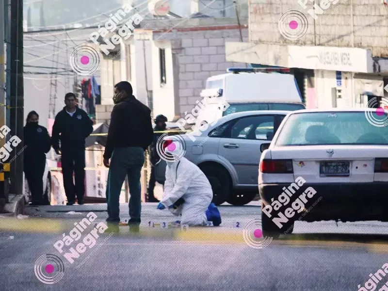 Sujetos asesinan a un hombre frente a su hijo en Puebla.