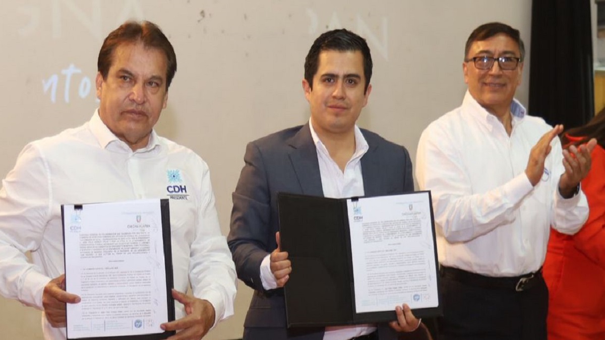 Suscribe Lorenzo Rivera convenio con la Comisión de Derechos Humanos