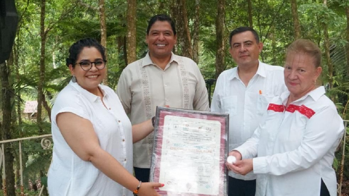 Xicotepec y cuatro ciénegas honran la memoria de Venustiano Carranza, a 102 años de su muerte en Tlaxcalantongo