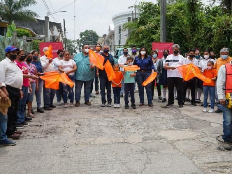 Inicia ayuntamiento de Xicotepec mantenimiento en calles de la cabecera