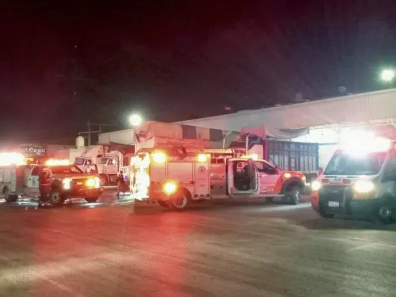 Incendio en la Central de Abasto.