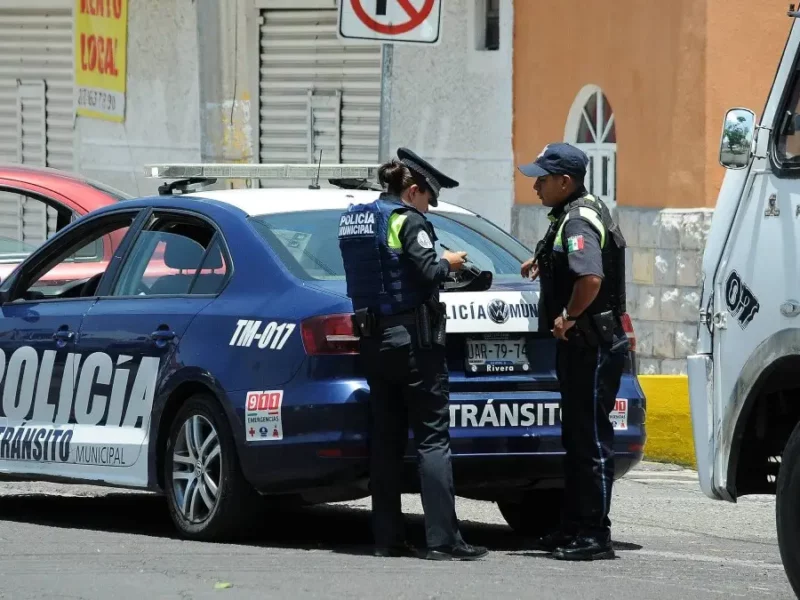 Agentes de Tránsito en Puebla.