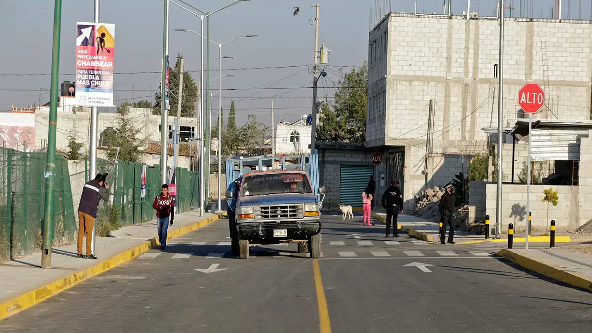 Programa para pavimentar calles en juntas auxiliares de Puebla iniciaría en junio