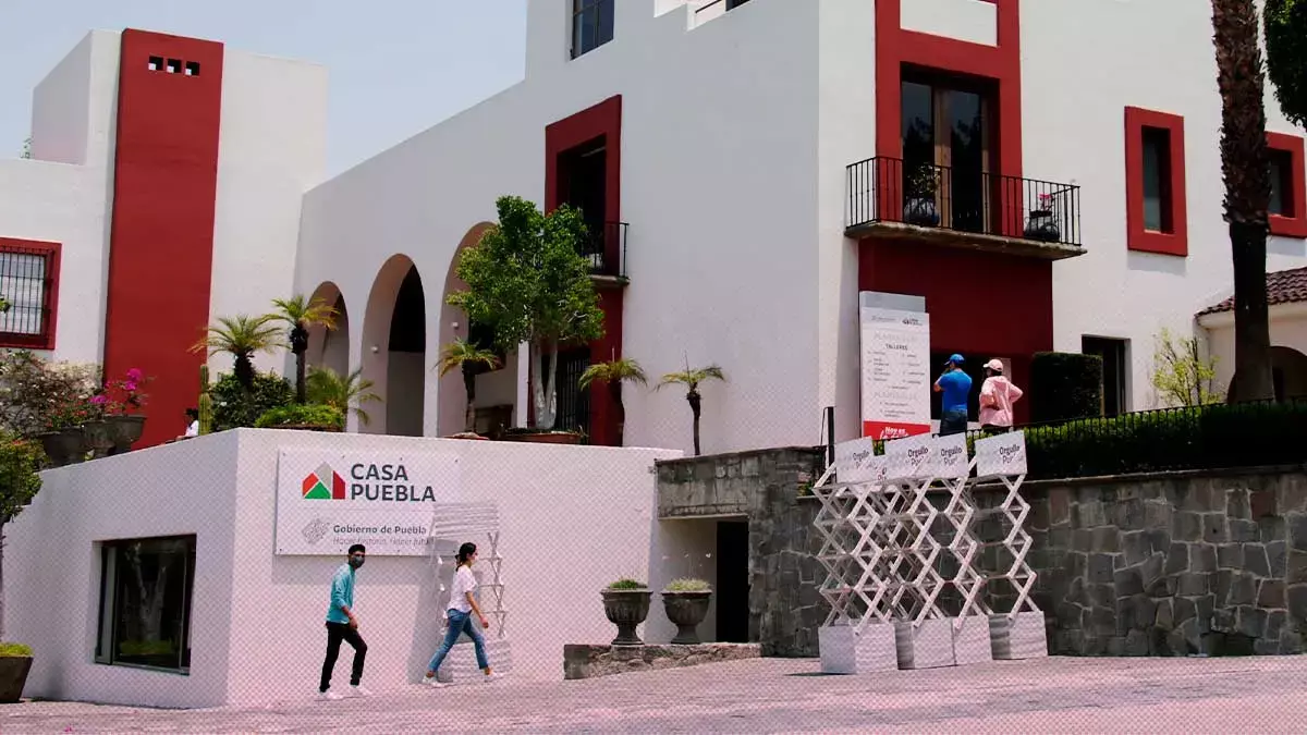 Barbosa gastó tres veces menos que RMV en la remodelación de Casa Puebla