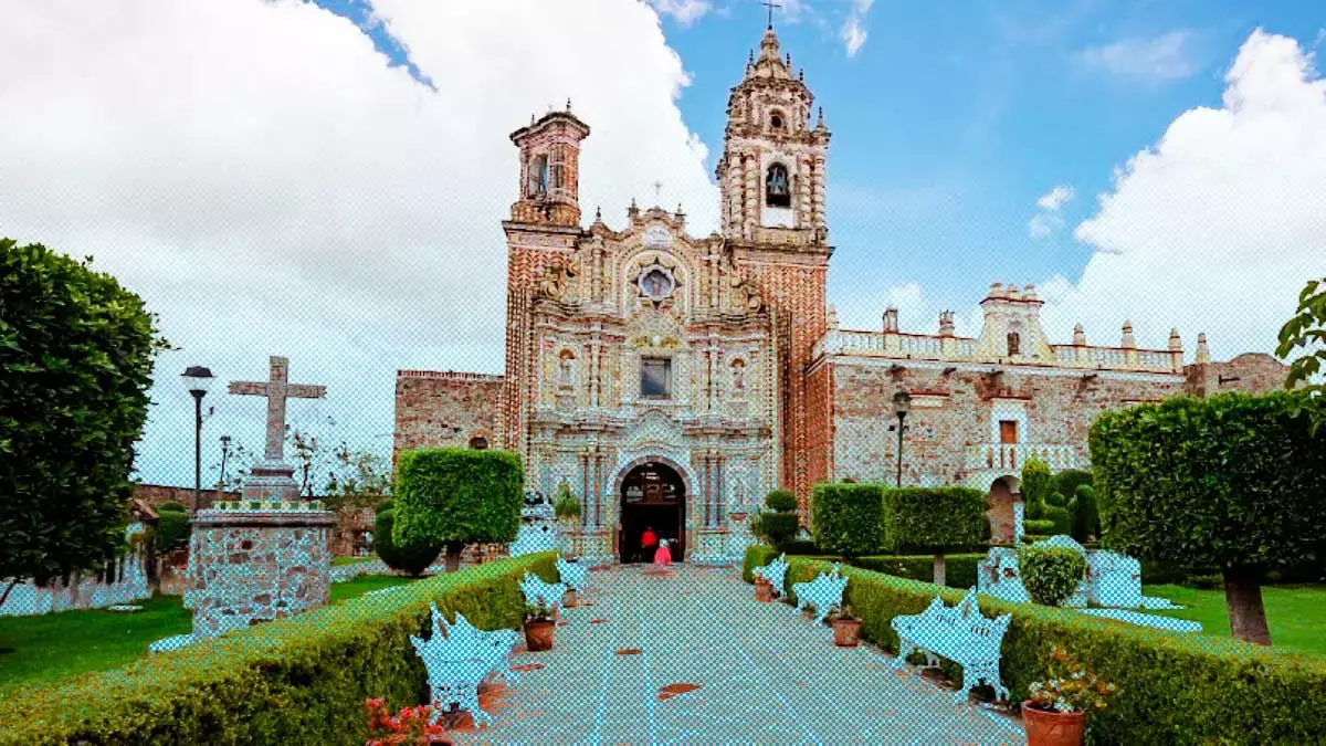 INAH restaura lienzos históricos.