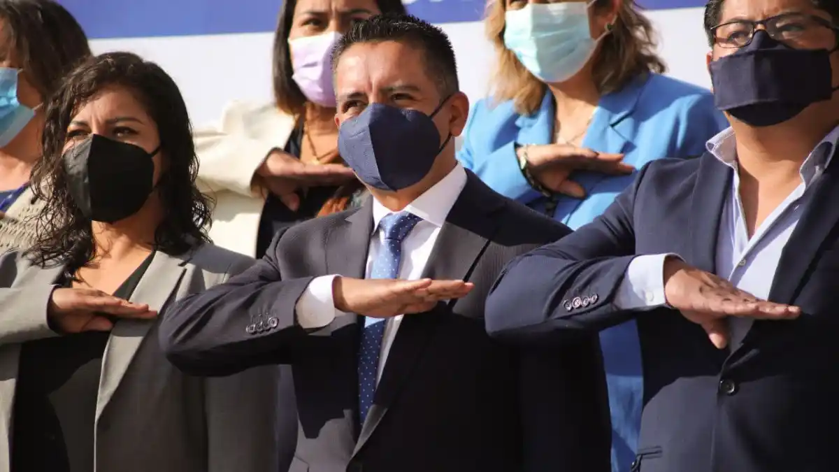 Alumnos de bachiller participan en el programa “Un Día Con El Presidente”.