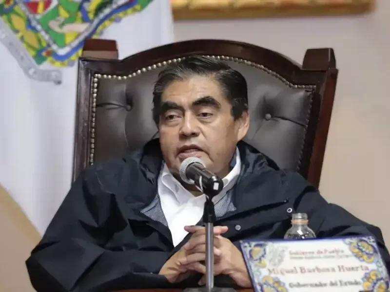 Estrella de Puebla, vacunación, temas de Barbosa en la mañanera.