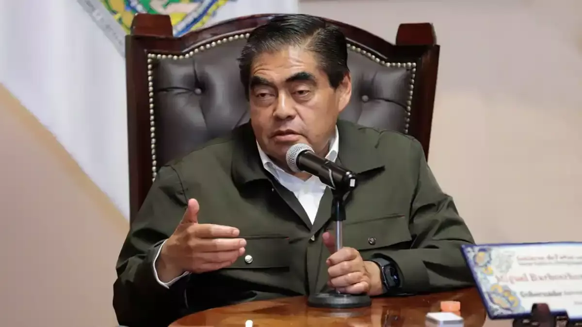 Protección a Helena Monzón, motocicletas, vacunas pediátricas, los temas de Barbosa en la mañanera.