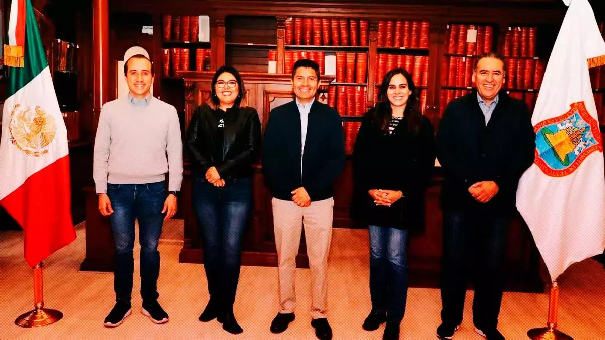 Eduardo Rivera reúne con los diputados federales