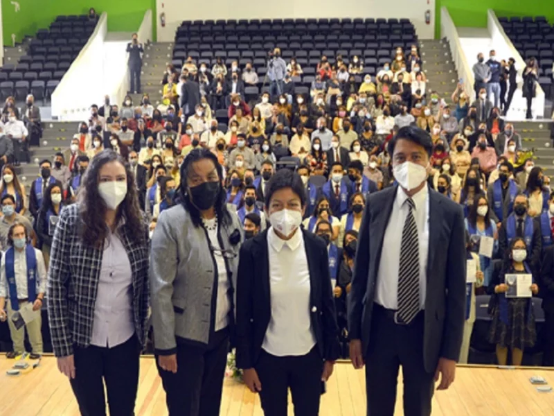 Familia BUAP graduación.