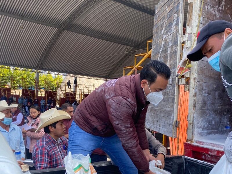 Segunda entrega de fertilizante en el municipio de Libres