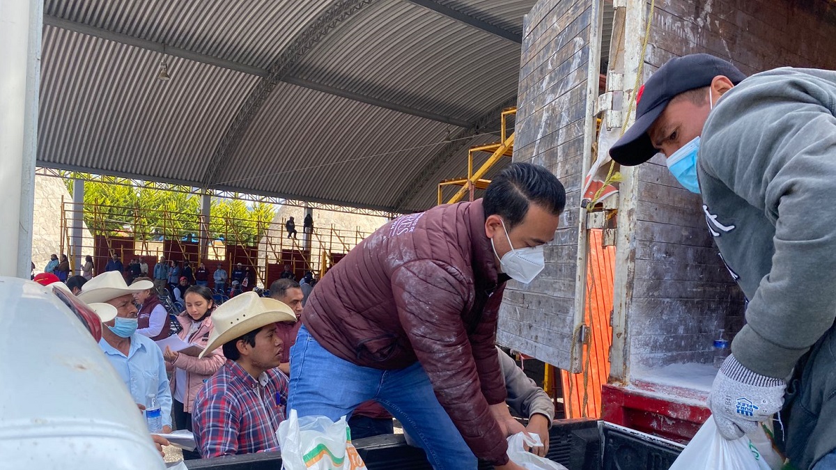 Segunda entrega de fertilizante en el municipio de Libres