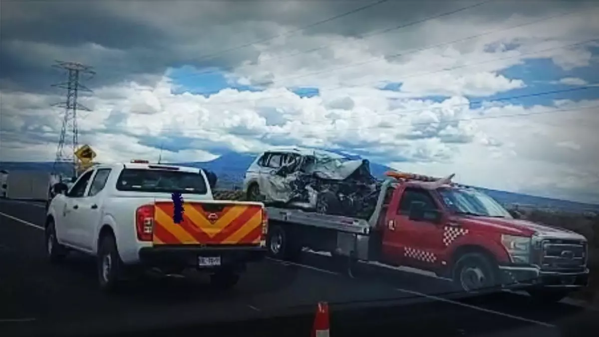 Pilotos de Volkswagen chocan por exceso de velocidad.
