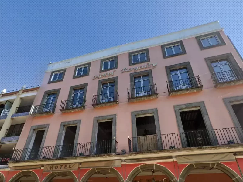 Hotel Royalty anuncia su reapertura.
