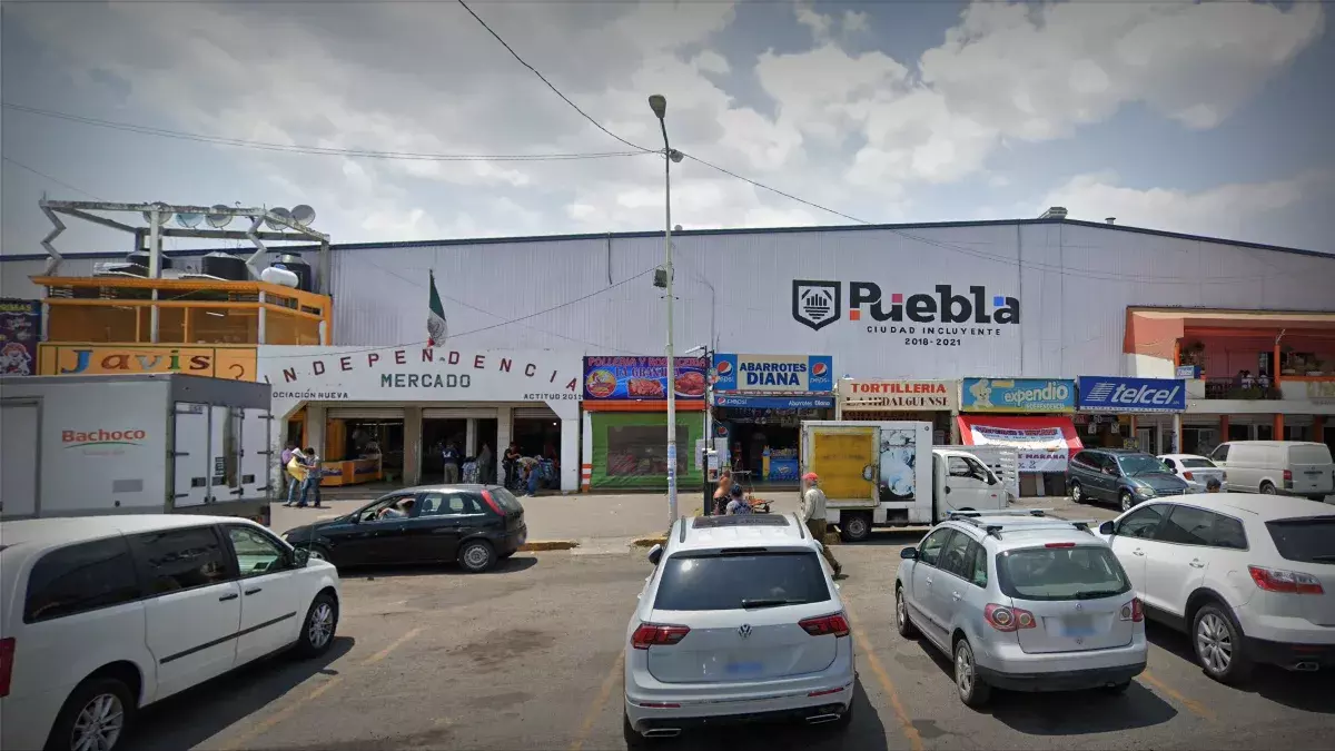Joven denuncia acoso policíaco en el Mercado Independencia.