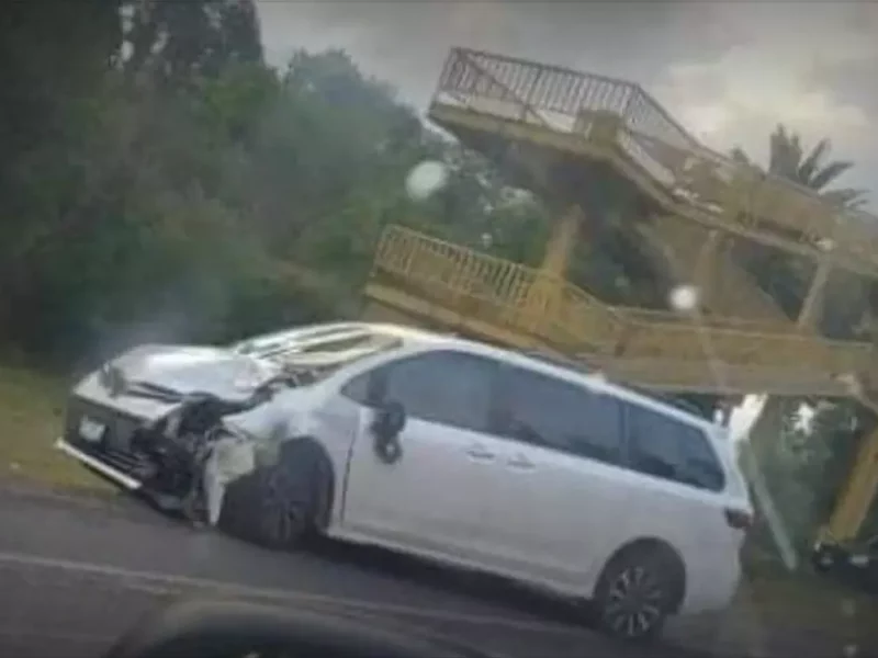 Motociclista muere al chocar con una camioneta en Zacatlán