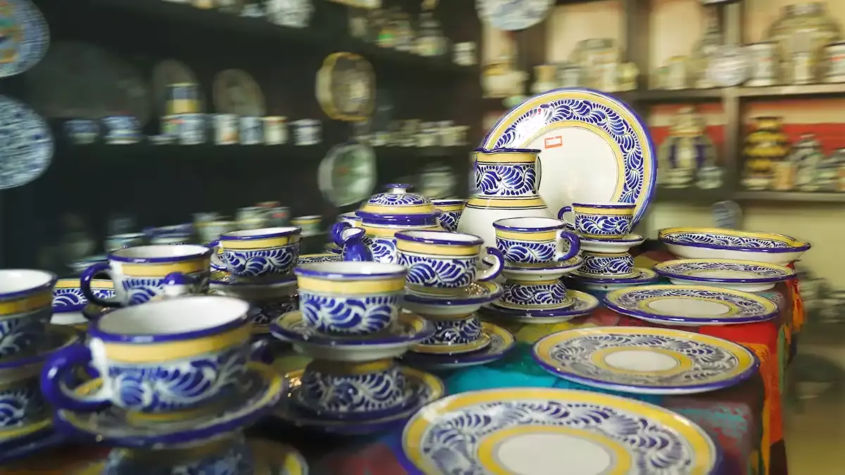 Puebla y España implementan plan para resguardar el proceso de la talavera.