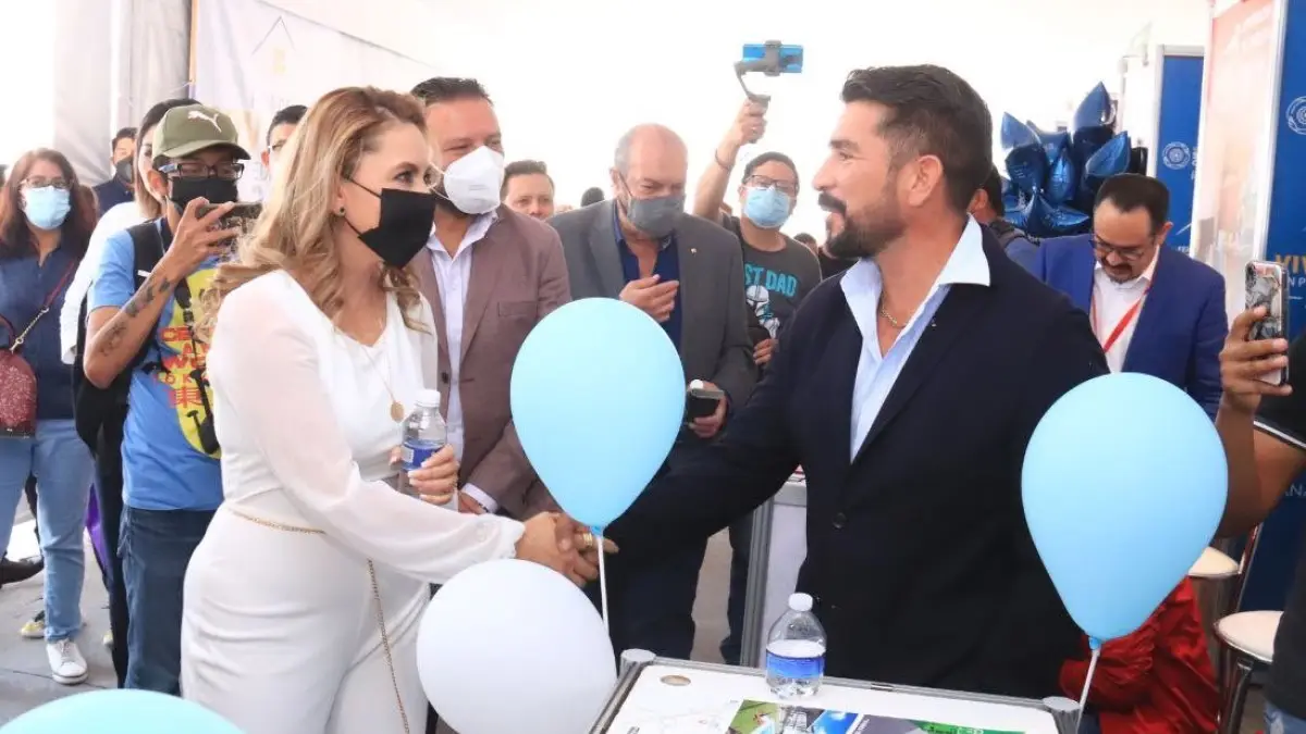 Arranca la Feria de la Vivienda 2022 en el Zócalo de San Pedro Cholula.